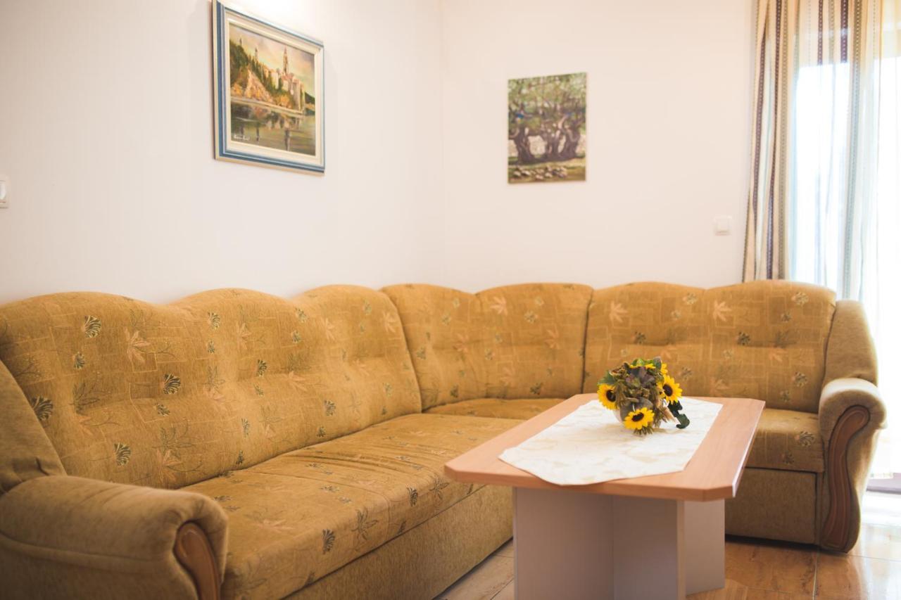 Apartmani Nada & Darko, Kampor, Rab, Hrvatska 外观 照片