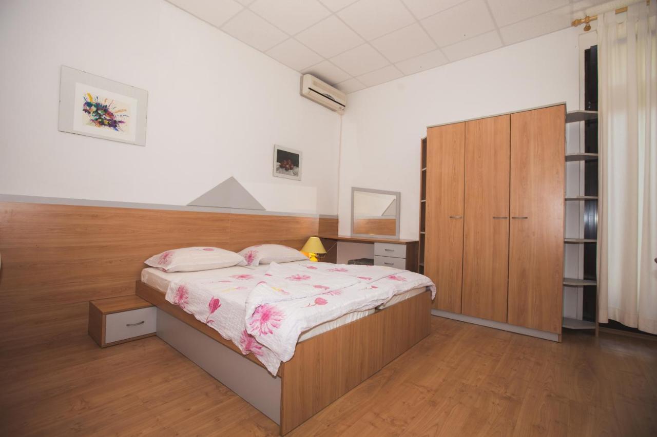 Apartmani Nada & Darko, Kampor, Rab, Hrvatska 外观 照片
