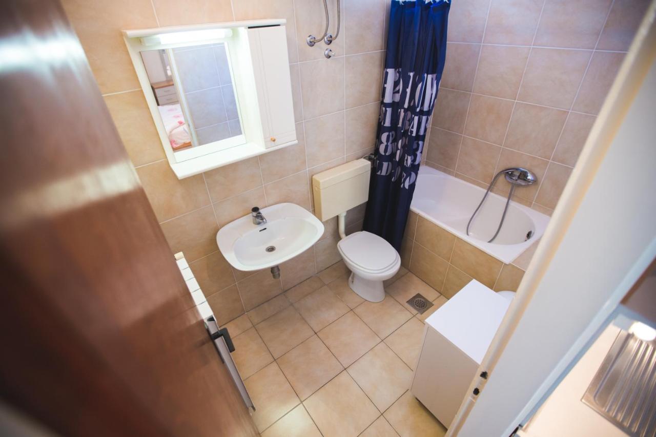 Apartmani Nada & Darko, Kampor, Rab, Hrvatska 外观 照片